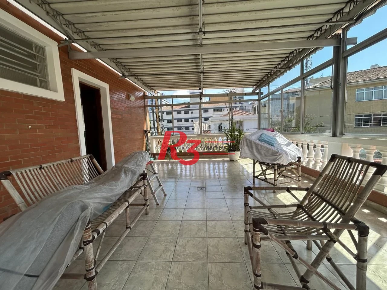 Casa com 4 dormitórios à venda, 350 m² por R$ 6.390.000,00 - Ponta da Praia - Santos/SP