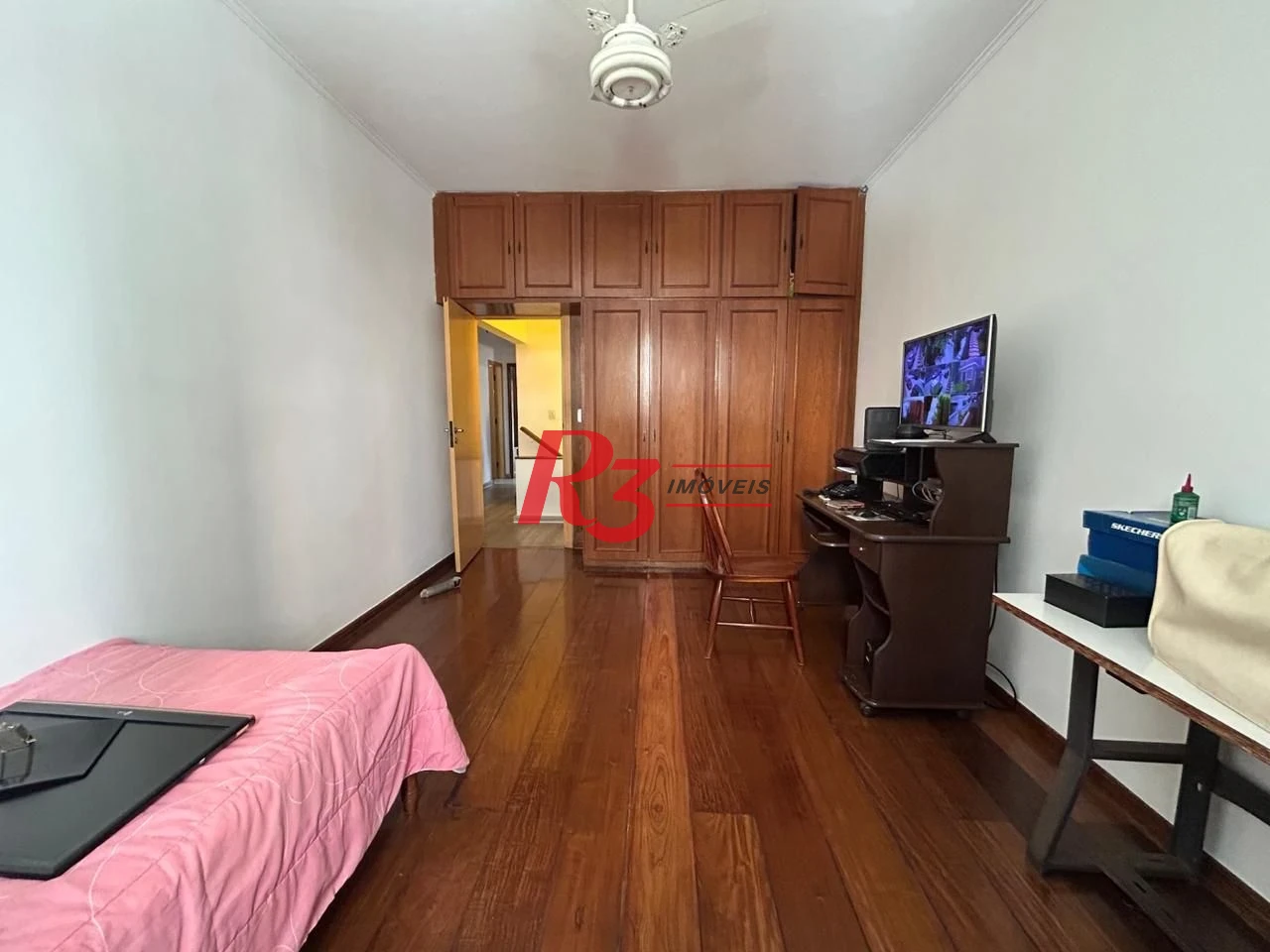 Casa com 4 dormitórios à venda, 350 m² por R$ 6.390.000,00 - Ponta da Praia - Santos/SP