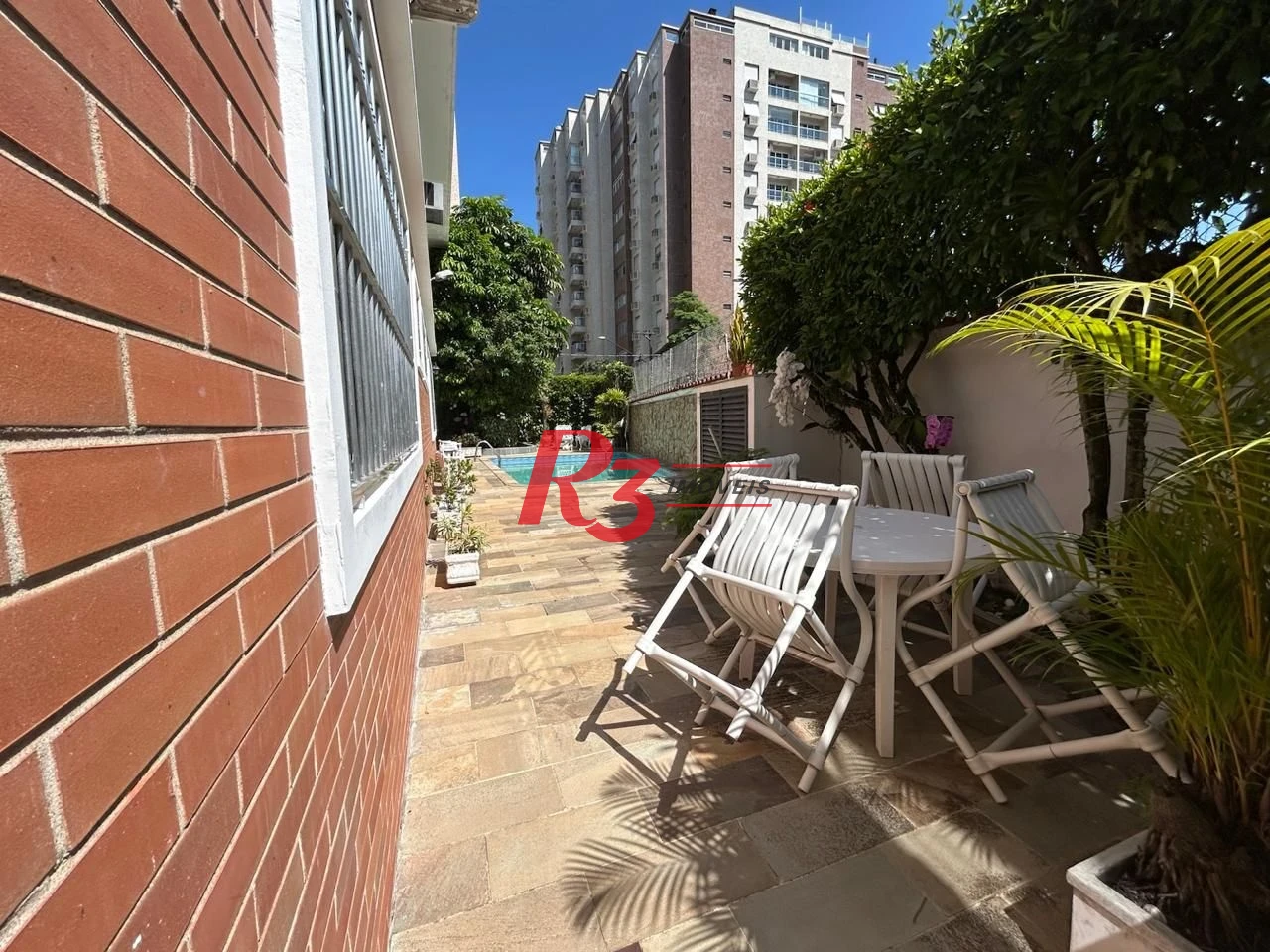 Casa com 4 dormitórios à venda, 350 m² por R$ 6.390.000,00 - Ponta da Praia - Santos/SP