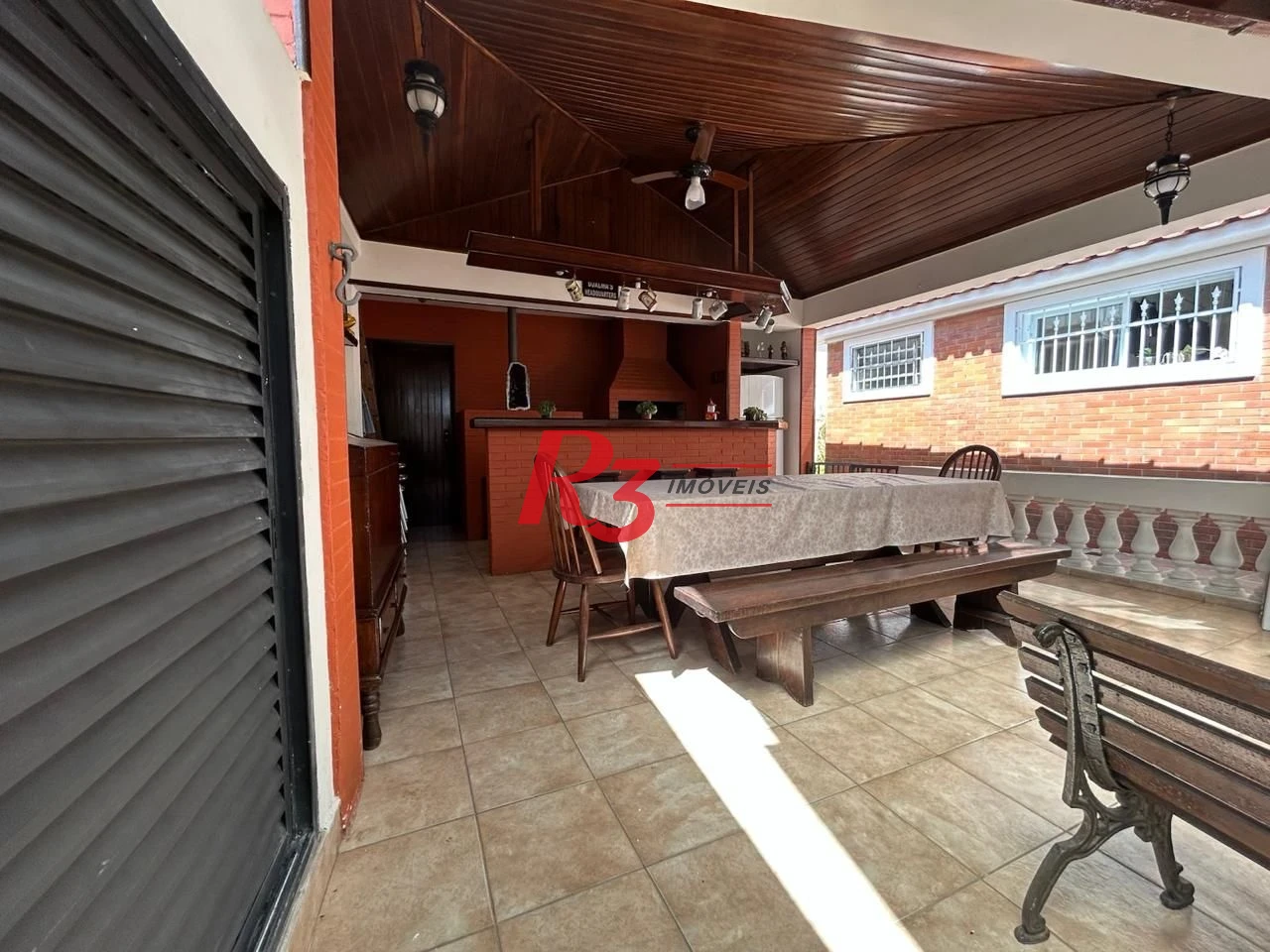 Casa com 4 dormitórios à venda, 350 m² por R$ 6.390.000,00 - Ponta da Praia - Santos/SP