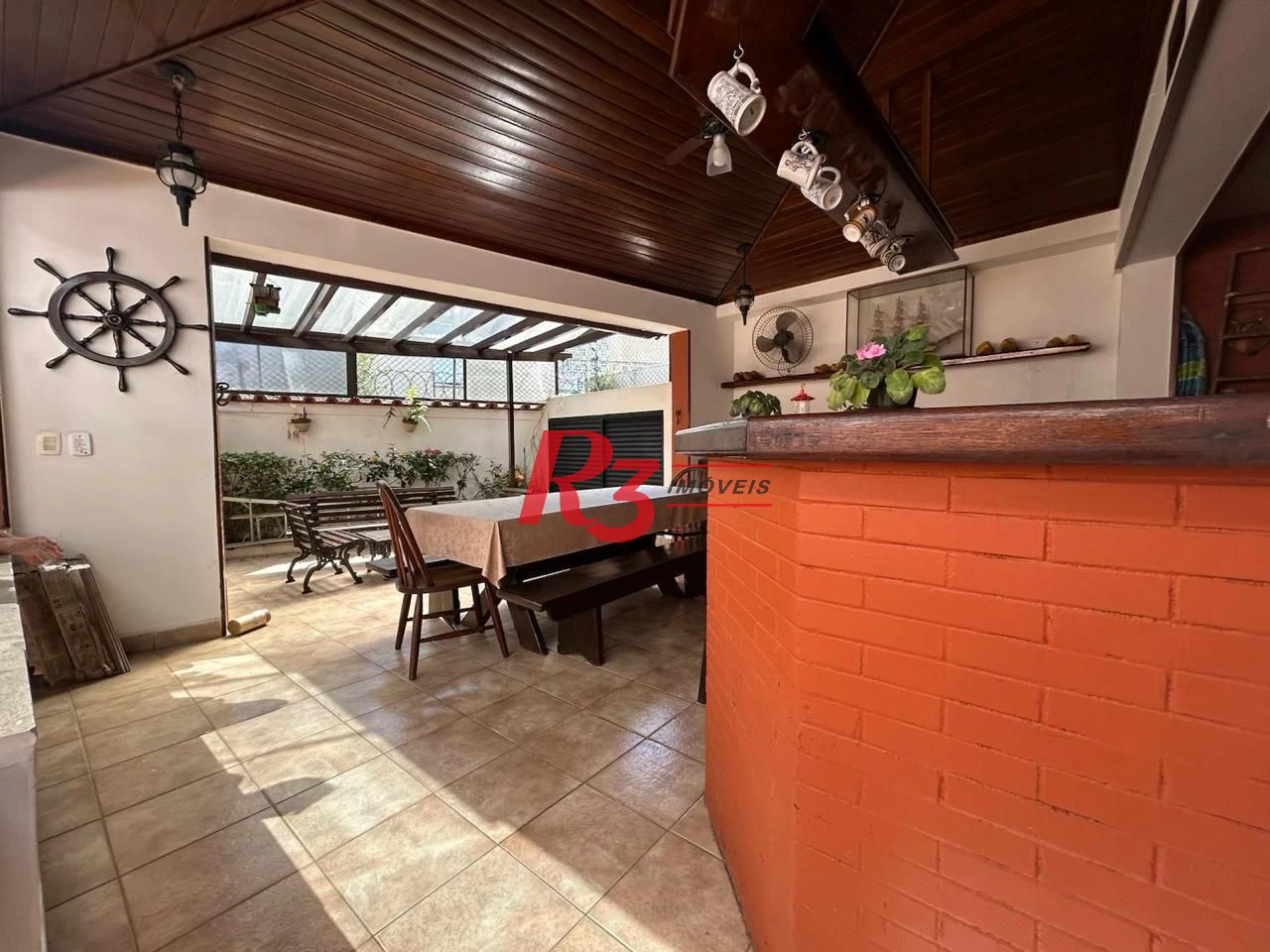Casa com 4 dormitórios à venda, 350 m² por R$ 6.390.000,00 - Ponta da Praia - Santos/SP