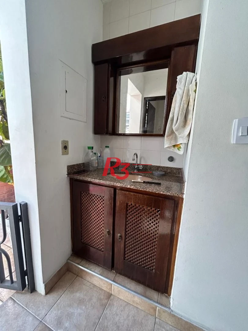 Casa com 4 dormitórios à venda, 350 m² por R$ 6.390.000,00 - Ponta da Praia - Santos/SP