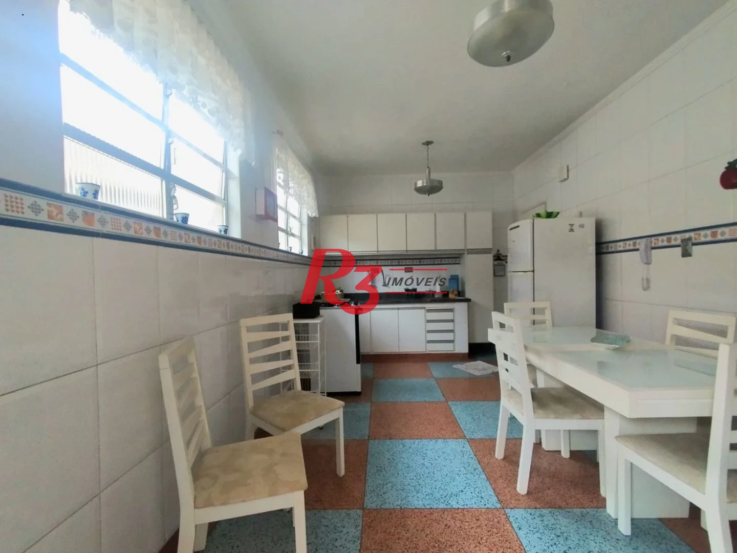 Apartamento com 3 dormitórios à venda, 100 m² por R$ 530.000,00 - Embaré - Santos/SP