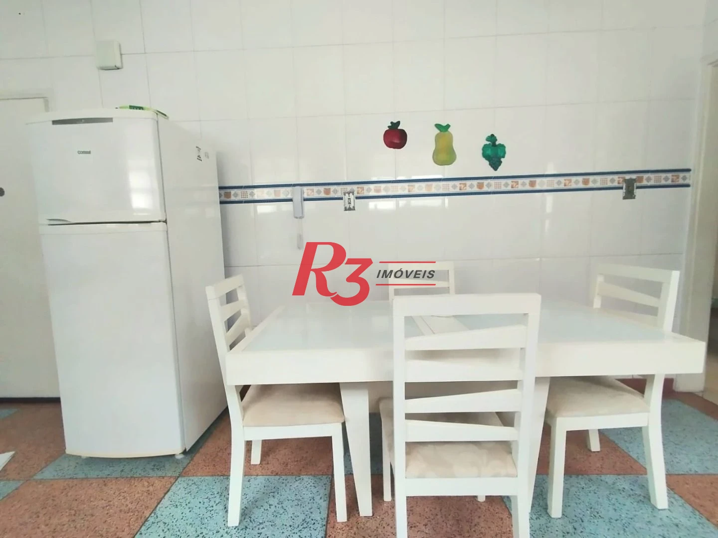 Apartamento com 3 dormitórios à venda, 100 m² por R$ 530.000,00 - Embaré - Santos/SP