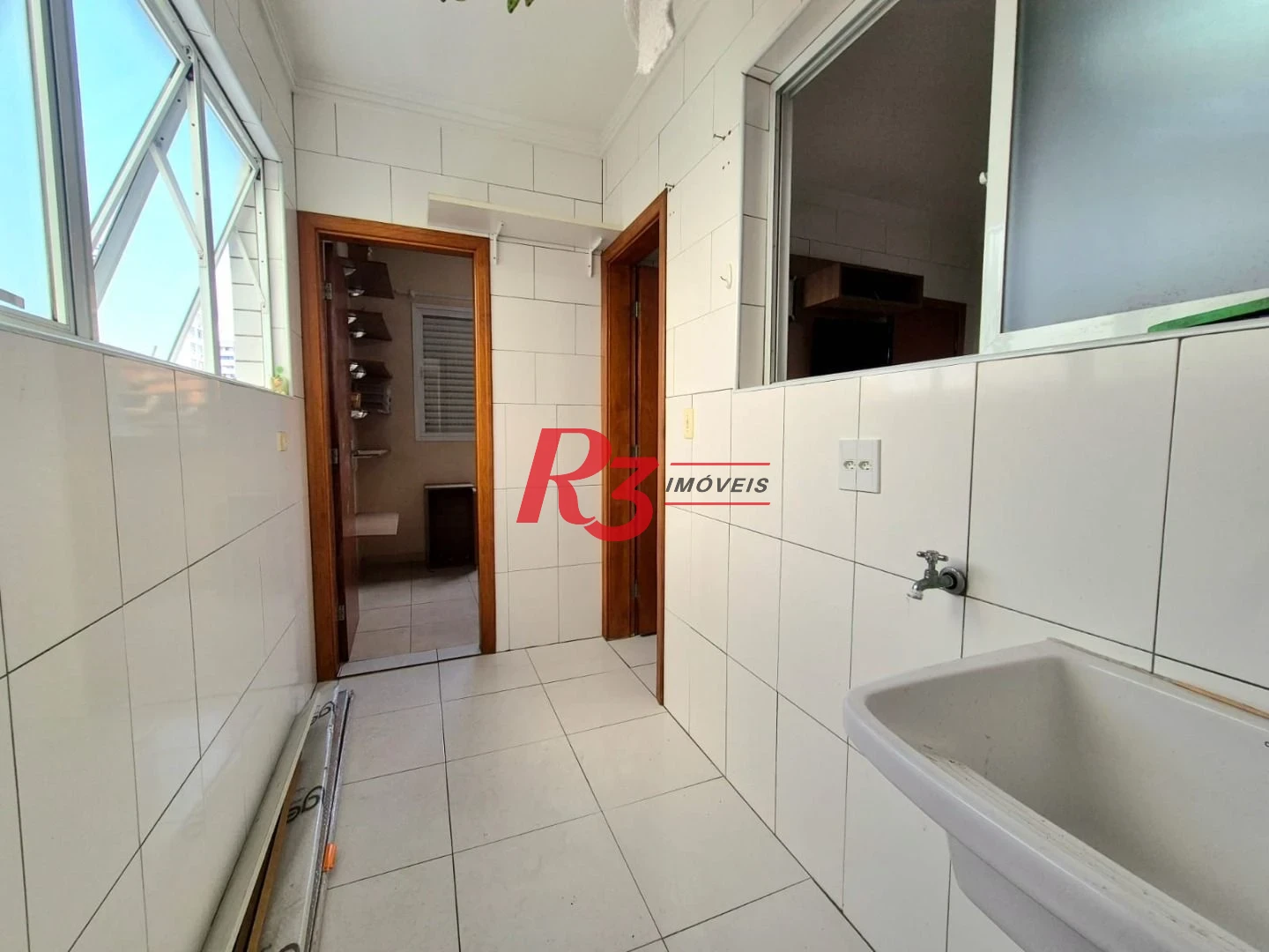 Casa com 3 dormitórios à venda, 165 m² por R$ 1.060.000,00 - Campo Grande - Santos/SP