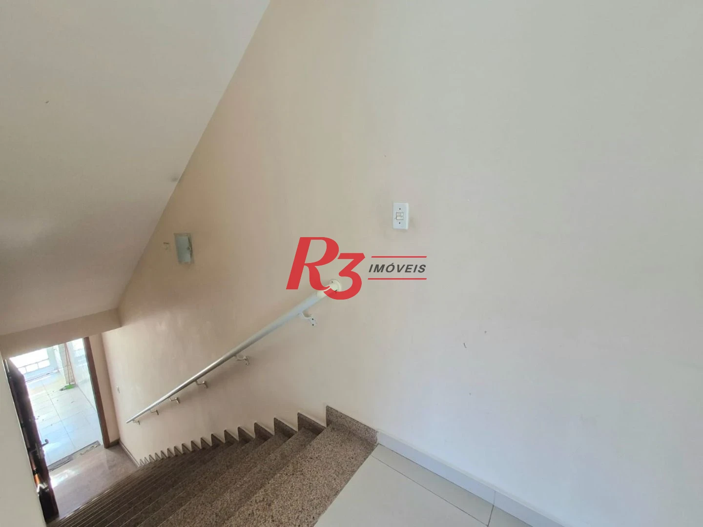 Casa com 3 dormitórios à venda, 165 m² por R$ 1.060.000,00 - Campo Grande - Santos/SP