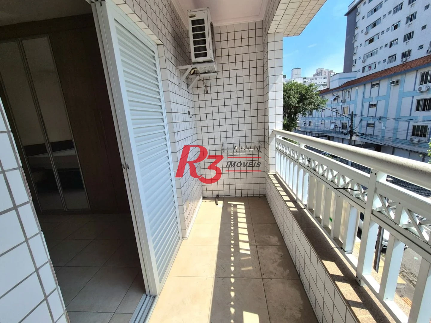Casa com 3 dormitórios à venda, 165 m² por R$ 1.060.000,00 - Campo Grande - Santos/SP