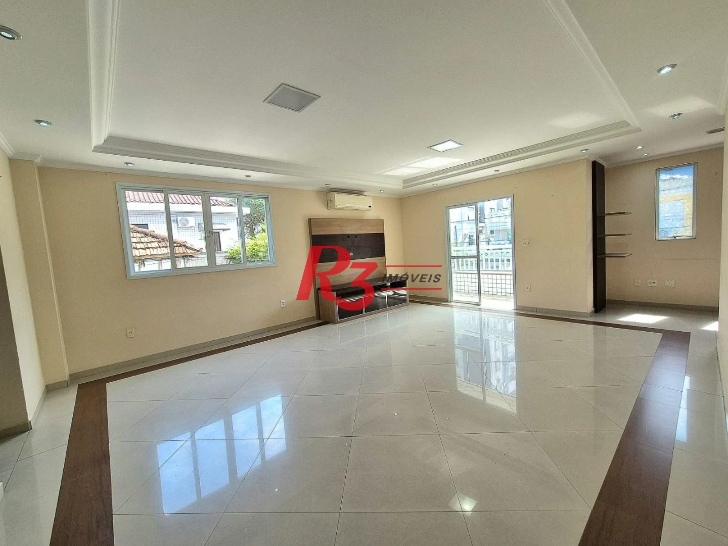 Casa com 3 dormitórios à venda, 165 m² por R$ 1.060.000,00 - Campo Grande - Santos/SP