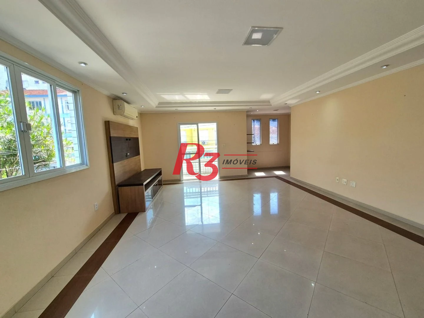 Casa com 3 dormitórios à venda, 165 m² por R$ 1.060.000,00 - Campo Grande - Santos/SP