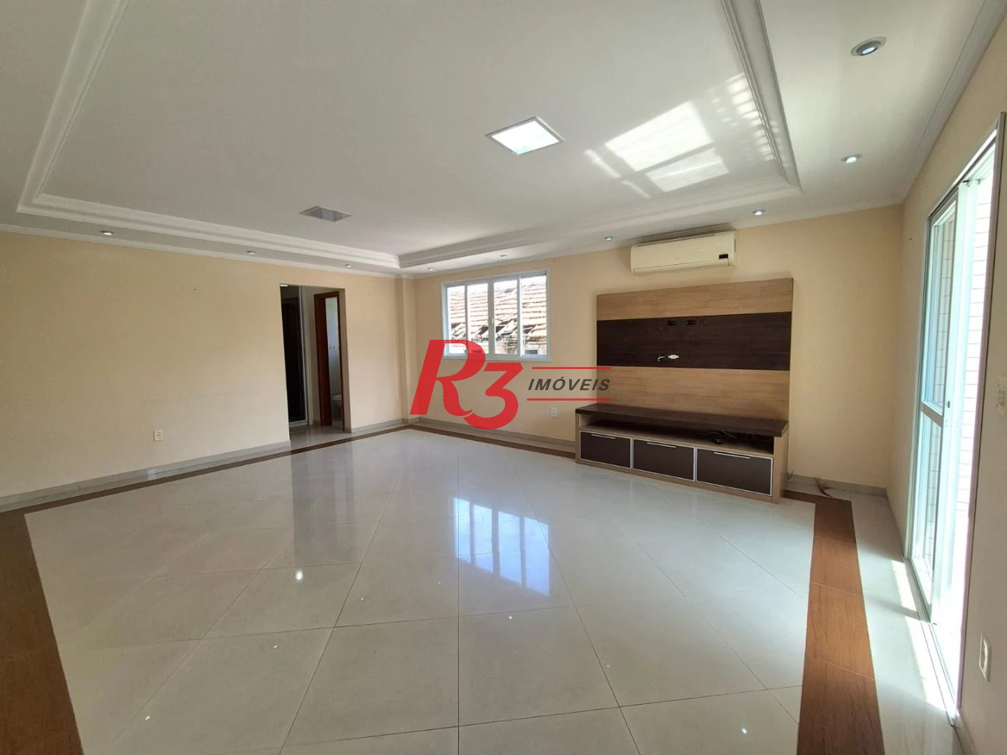 Casa com 3 dormitórios à venda, 165 m² por R$ 1.060.000,00 - Campo Grande - Santos/SP