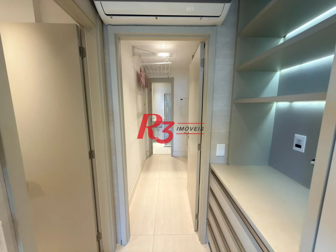 Apartamento com 3 dormitórios à venda, 184 m² por R$ 3.200.000,00 - Boqueirão - Santos/SP