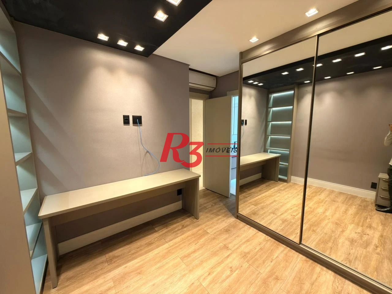 Apartamento com 3 dormitórios à venda, 184 m² por R$ 3.200.000,00 - Boqueirão - Santos/SP