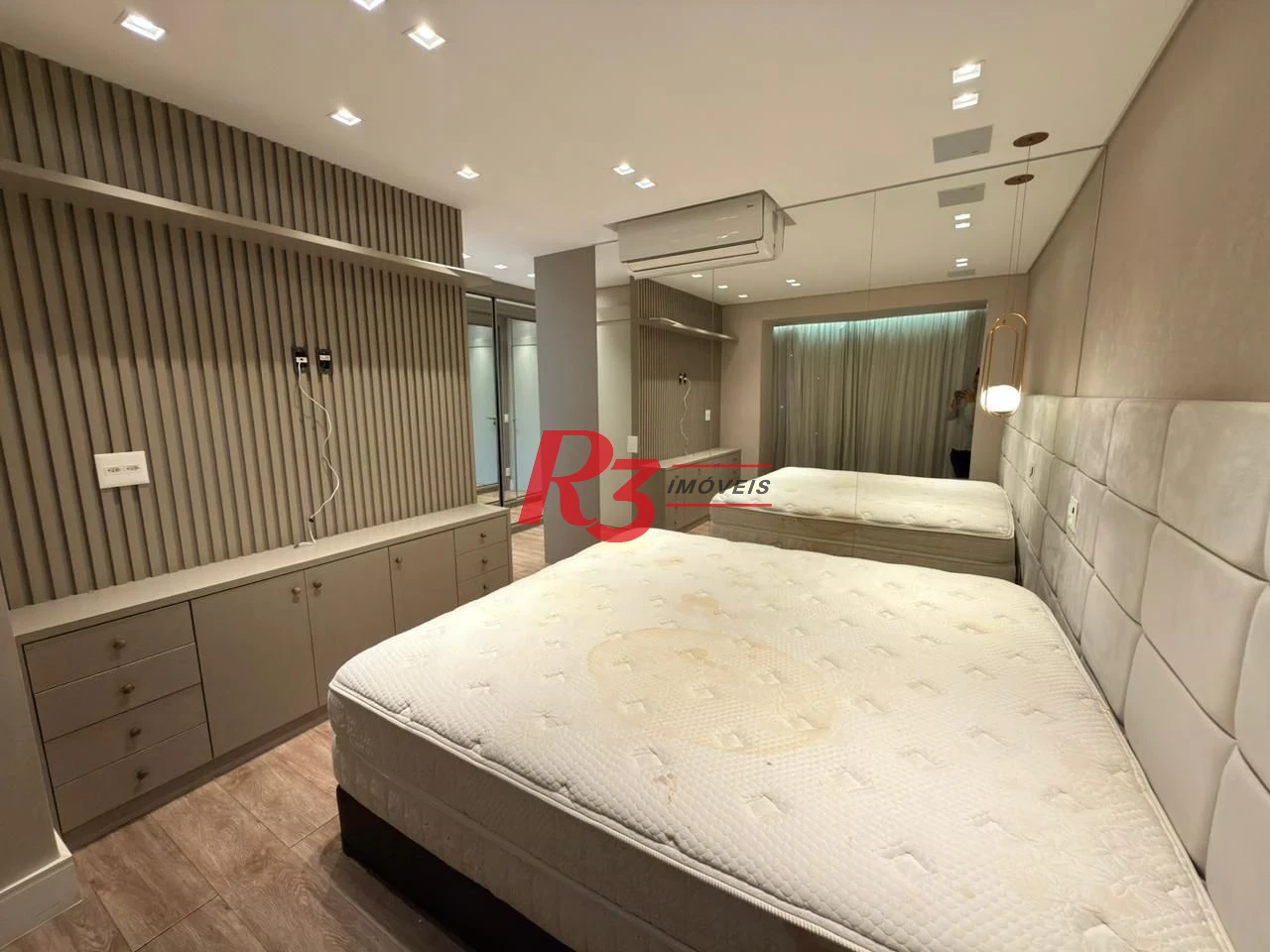 Apartamento com 3 dormitórios à venda, 184 m² por R$ 3.200.000,00 - Boqueirão - Santos/SP