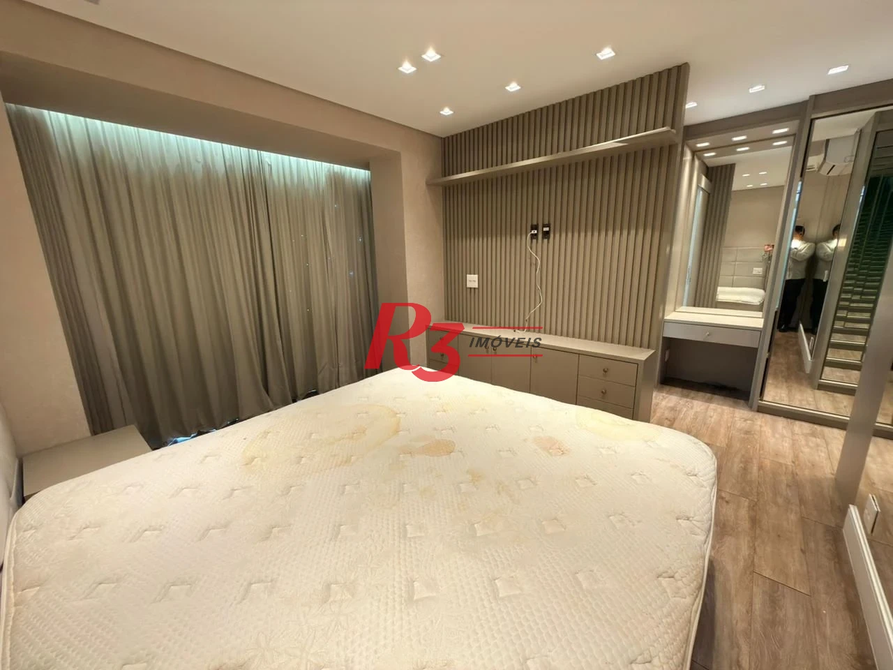 Apartamento com 3 dormitórios à venda, 184 m² por R$ 3.200.000,00 - Boqueirão - Santos/SP