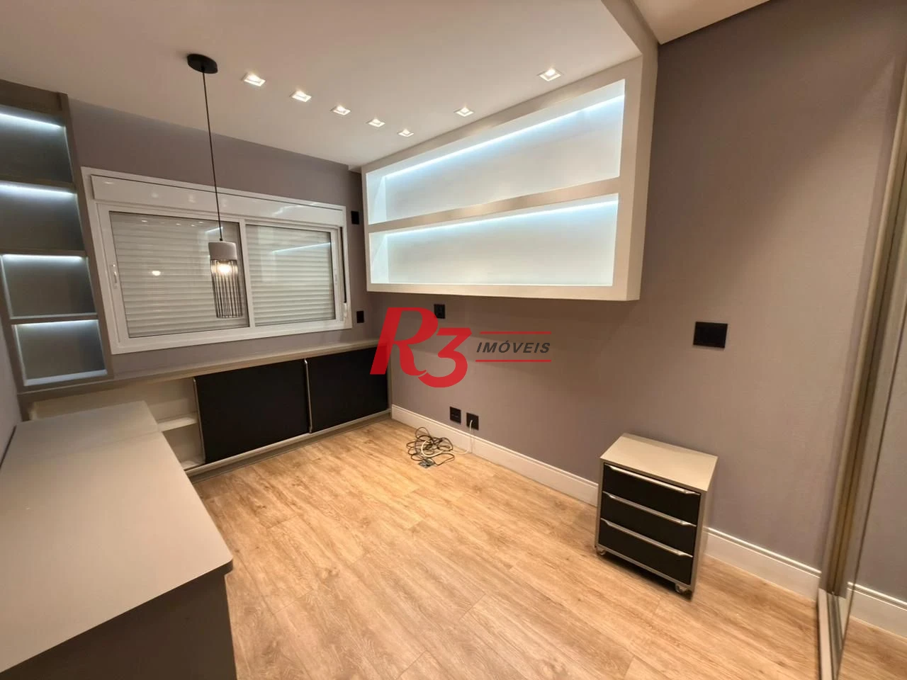 Apartamento com 3 dormitórios à venda, 184 m² por R$ 3.200.000,00 - Boqueirão - Santos/SP