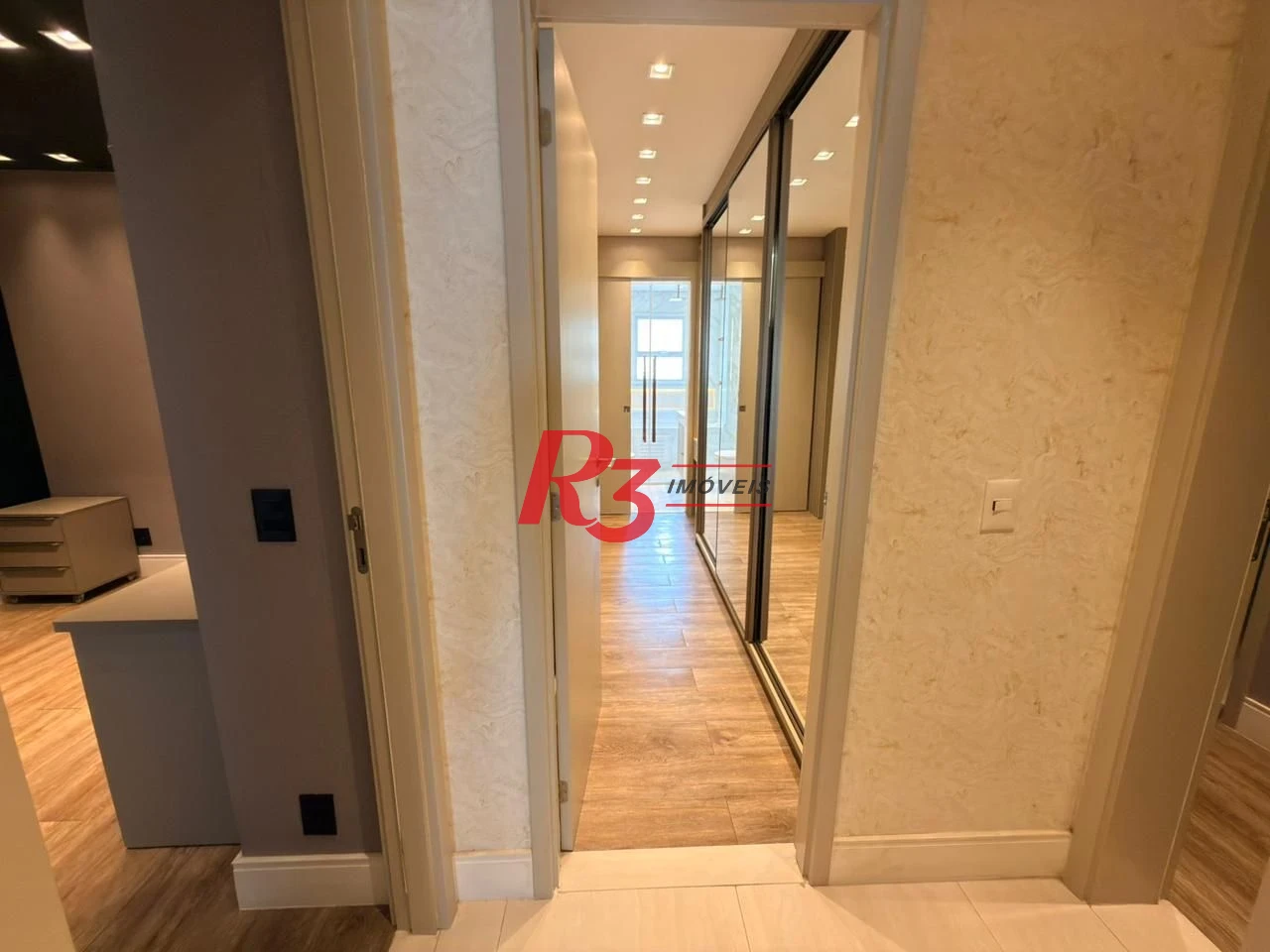 Apartamento com 3 dormitórios à venda, 184 m² por R$ 3.200.000,00 - Boqueirão - Santos/SP