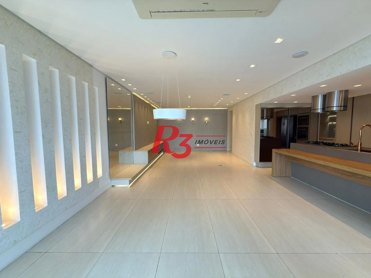Apartamento com 3 dormitórios à venda, 184 m² por R$ 3.200.000,00 - Boqueirão - Santos/SP
