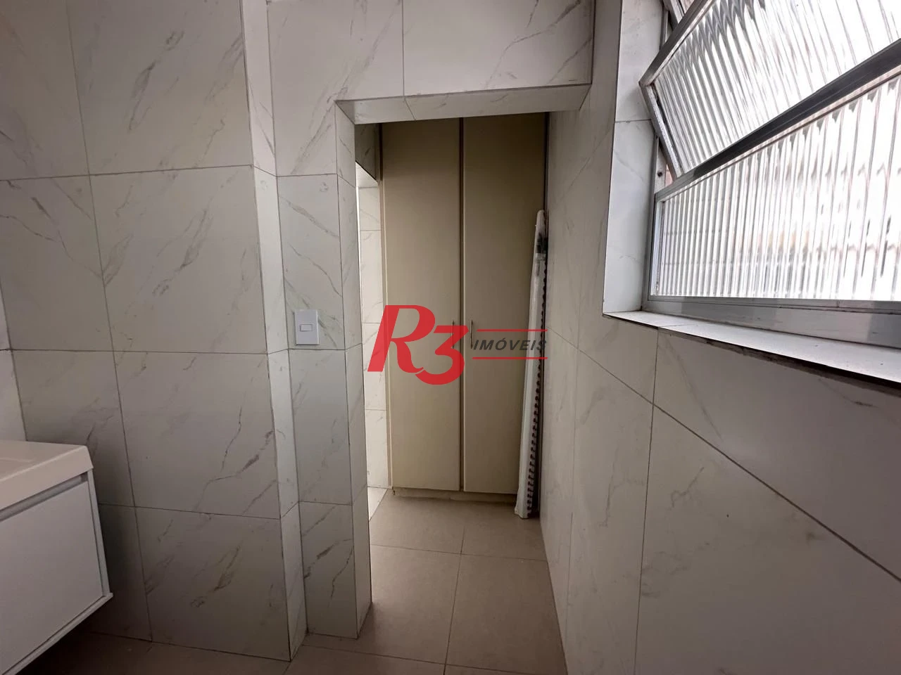 Studio com 1 dormitório à venda, 35 m² por R$ 305.000,00 - Gonzaga - Santos/SP