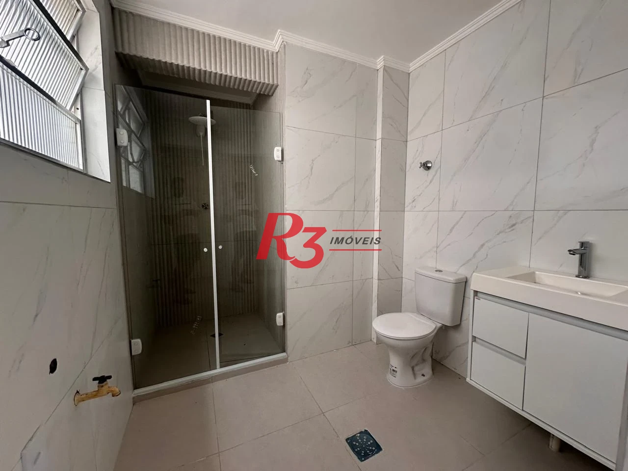 Studio com 1 dormitório à venda, 35 m² por R$ 305.000,00 - Gonzaga - Santos/SP