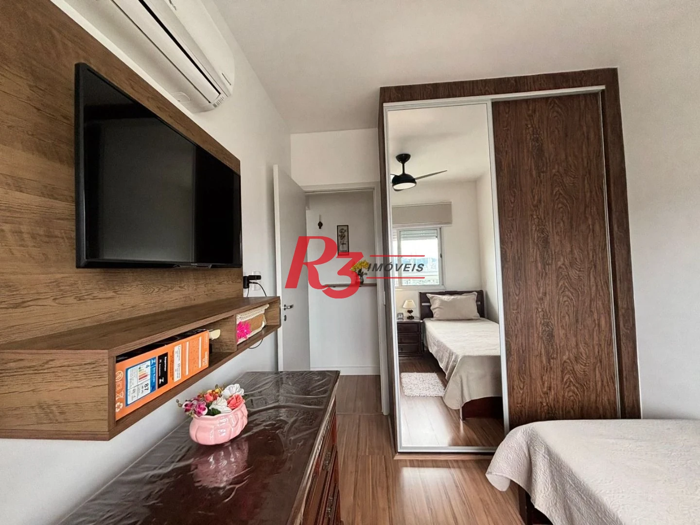 Apartamento com 1 dormitório à venda, 49 m² por R$ 460.000,00 - Macuco - Santos/SP