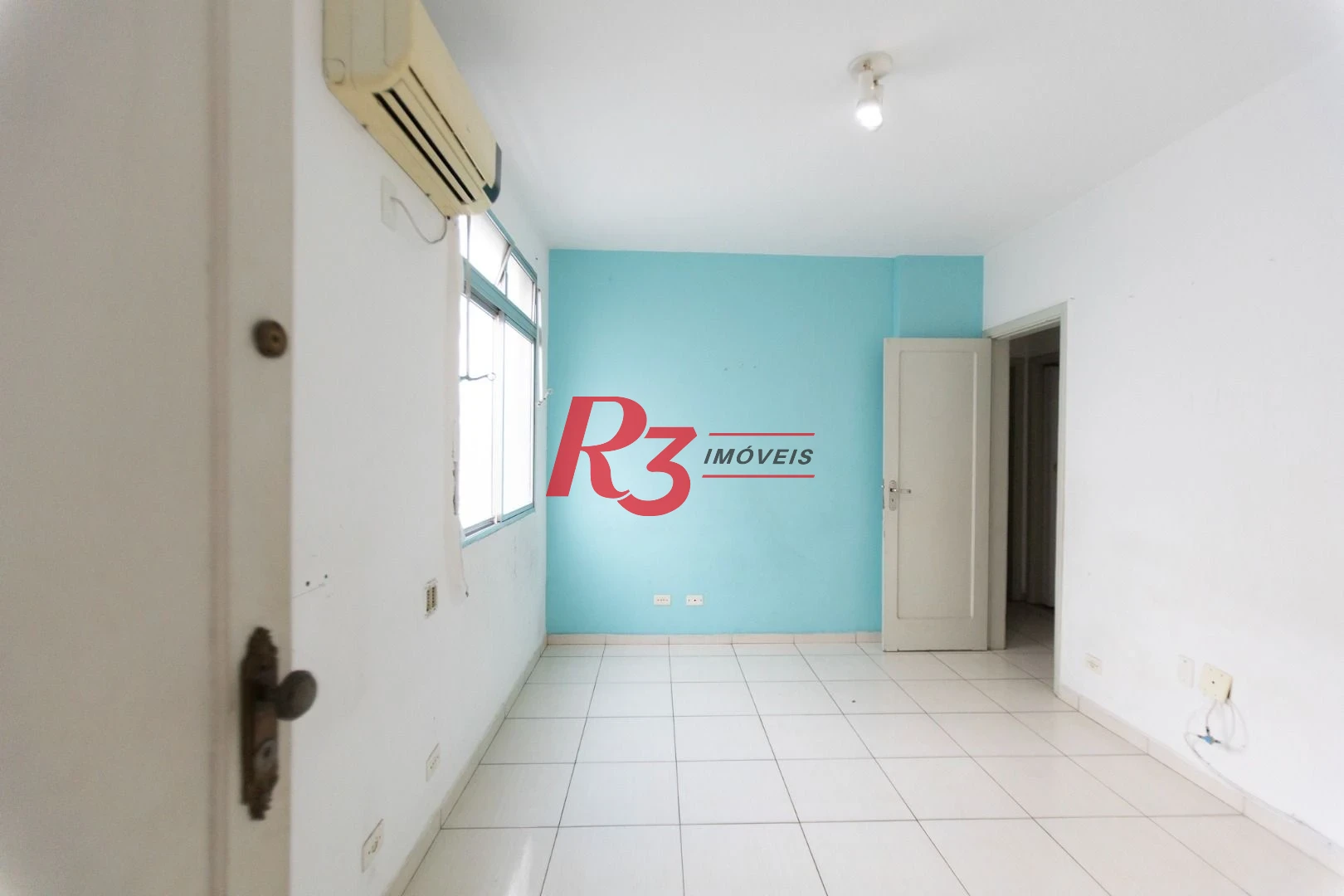 Apartamento com 2 dormitórios à venda, 90 m² por R$ 510.000,00 - Gonzaga - Santos/SP