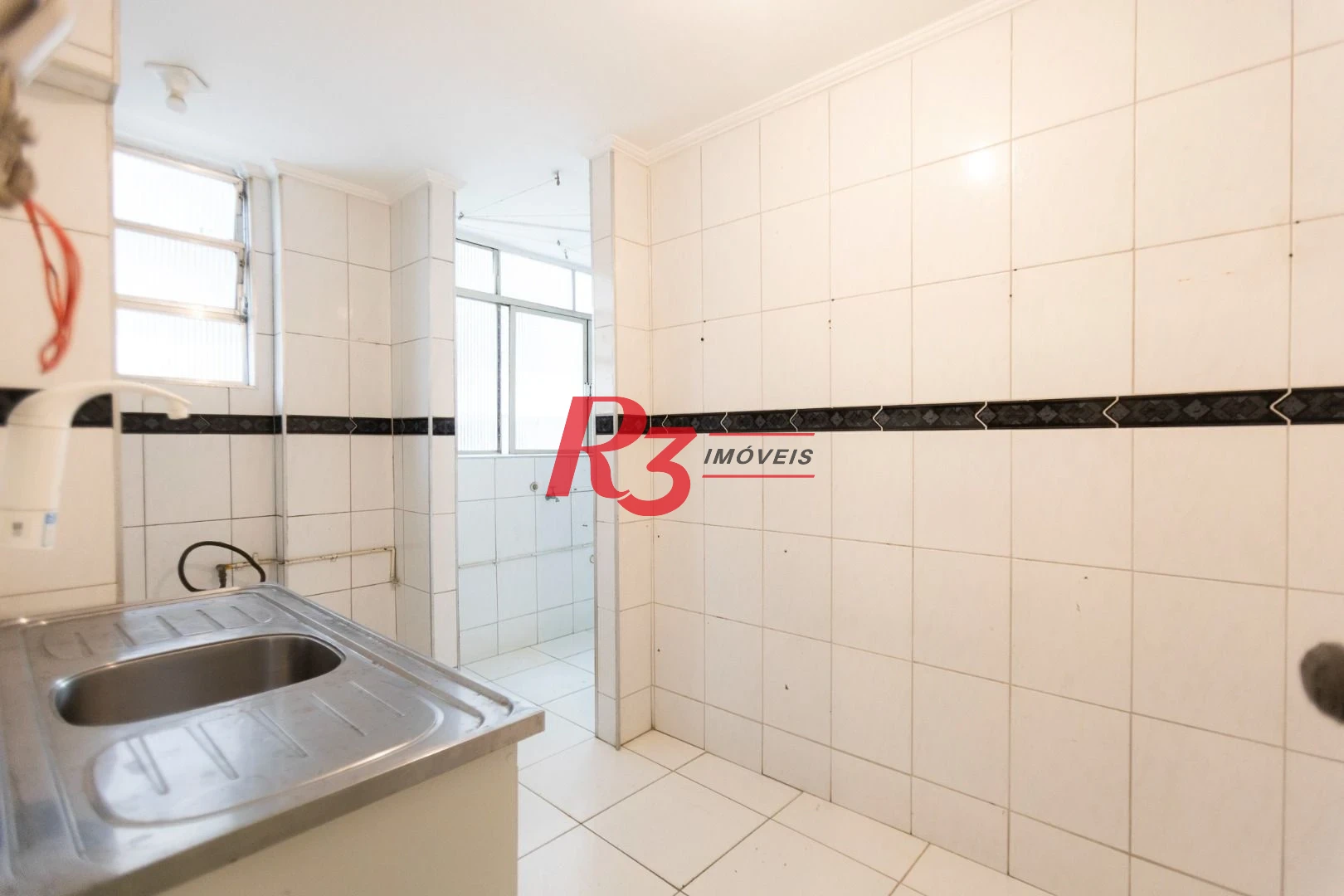 Apartamento com 2 dormitórios à venda, 90 m² por R$ 510.000,00 - Gonzaga - Santos/SP