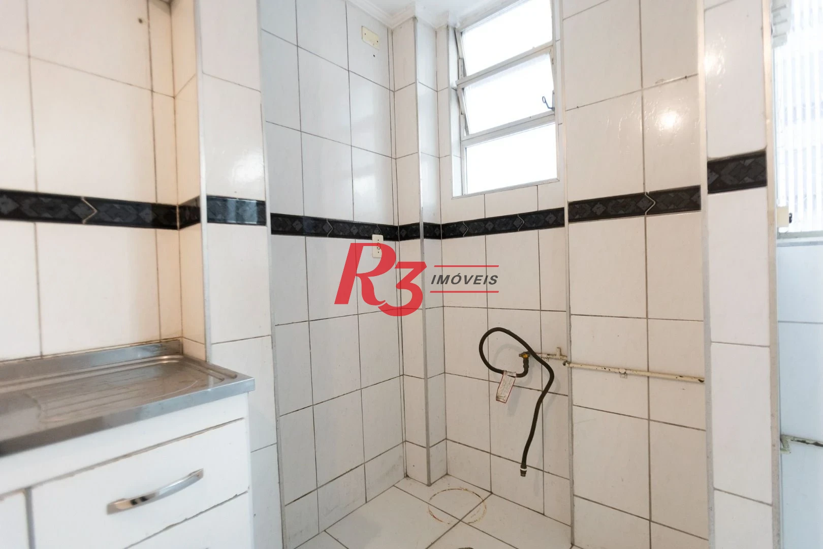 Apartamento com 2 dormitórios à venda, 90 m² por R$ 510.000,00 - Gonzaga - Santos/SP