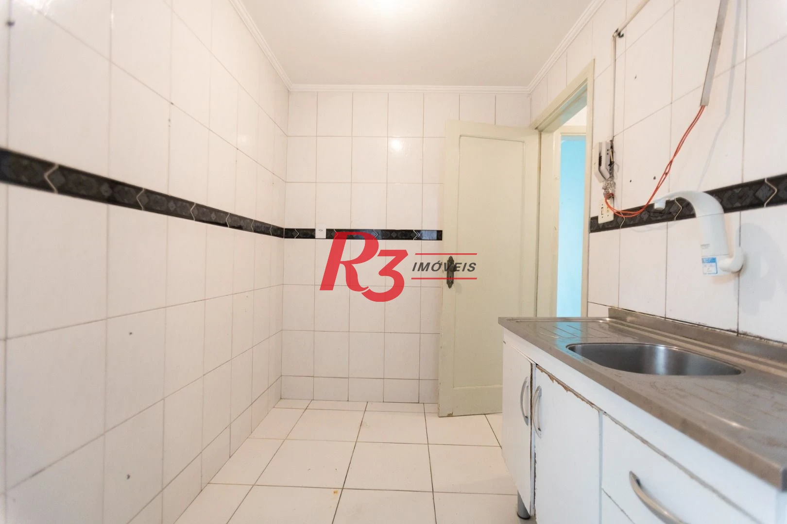 Apartamento com 2 dormitórios à venda, 90 m² por R$ 510.000,00 - Gonzaga - Santos/SP