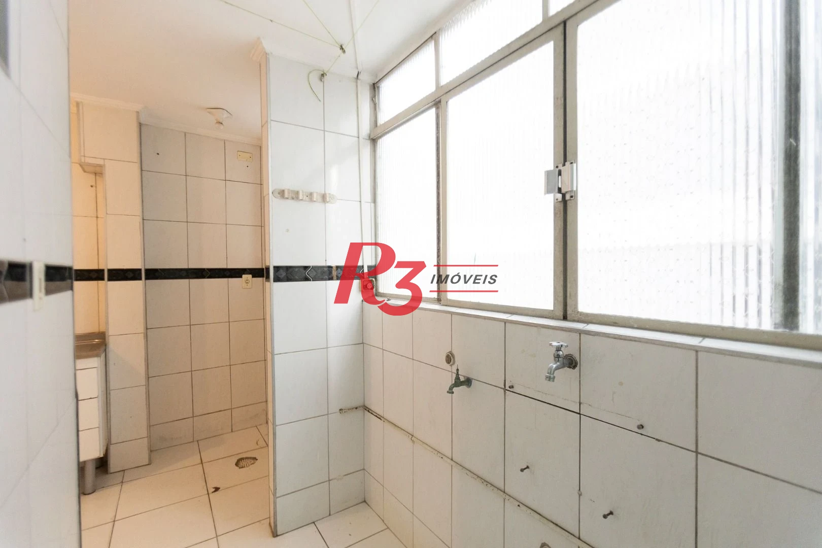 Apartamento com 2 dormitórios à venda, 90 m² por R$ 510.000,00 - Gonzaga - Santos/SP