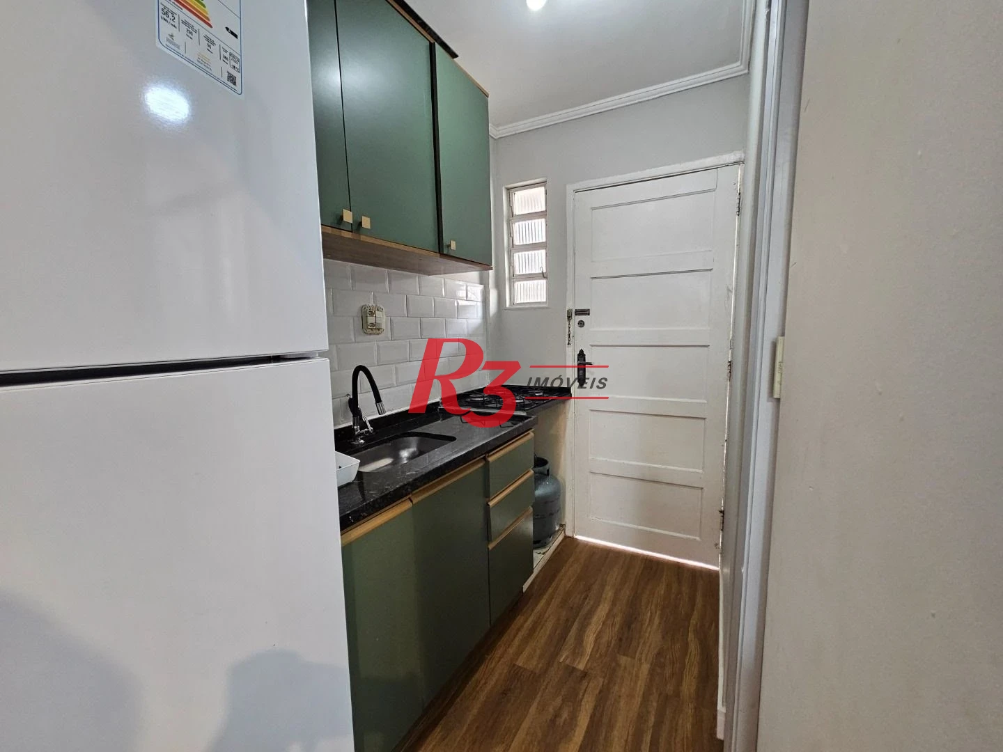 Studio com 1 dormitório à venda, 28 m² por R$ 380.000,00 - Gonzaga - Santos/SP
