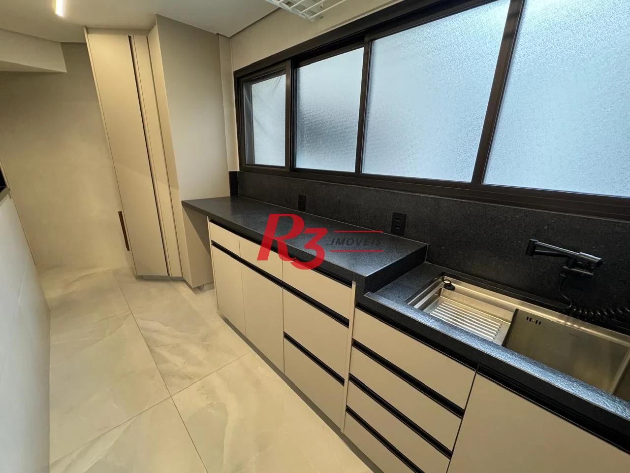 Apartamento com 2 dormitórios para alugar, 192 m² por R$ 24.674,70/mês - Aparecida - Santos/SP