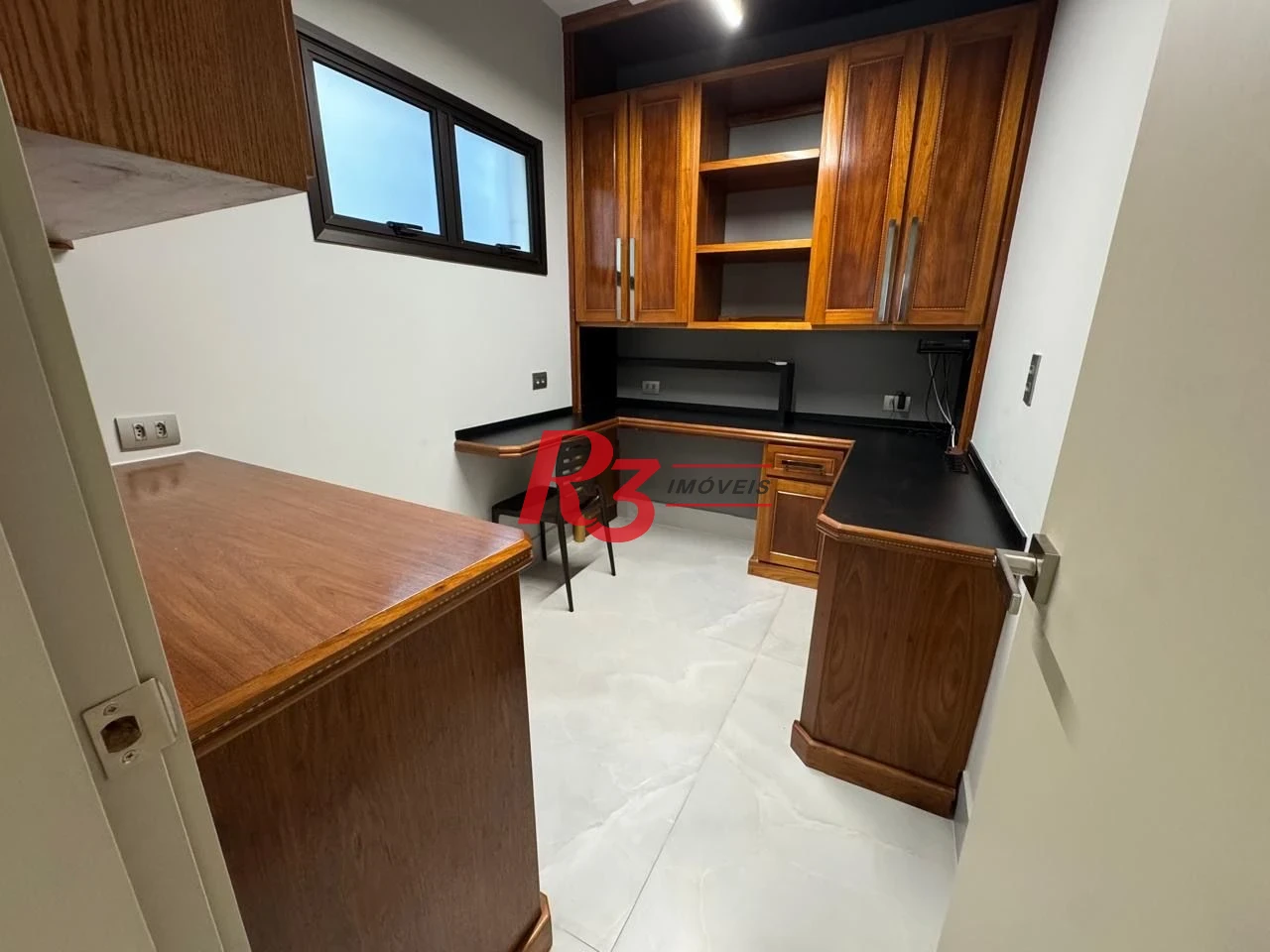 Apartamento com 2 dormitórios para alugar, 192 m² por R$ 24.674,70/mês - Aparecida - Santos/SP