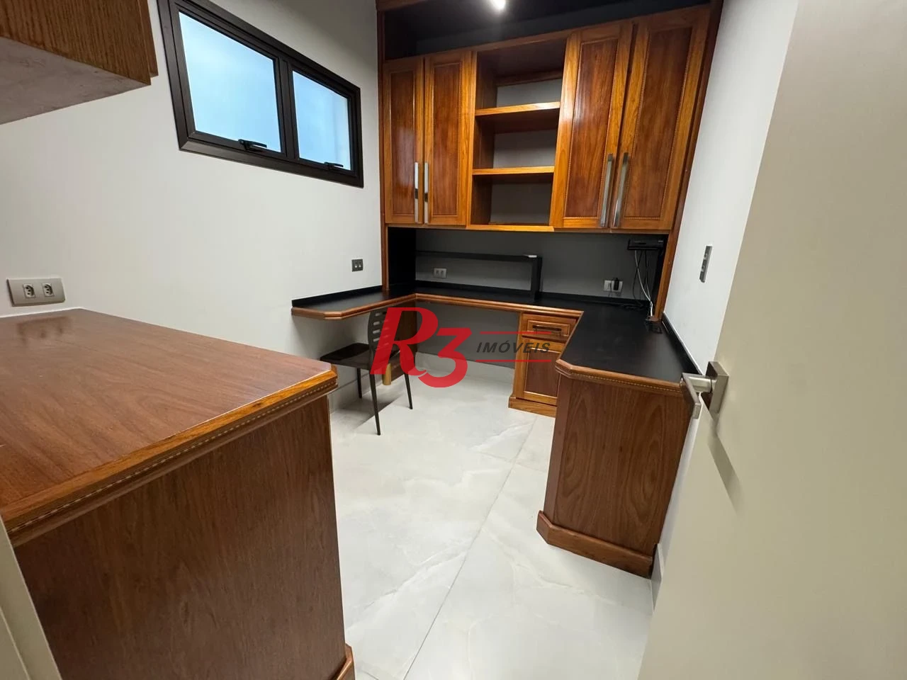 Apartamento com 2 dormitórios para alugar, 192 m² por R$ 24.674,70/mês - Aparecida - Santos/SP