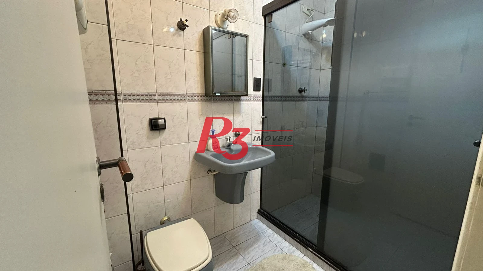 Apartamento com 1 dormitório para alugar, 58 m² por R$ 3.800,02/mês - Embaré - Santos/SP