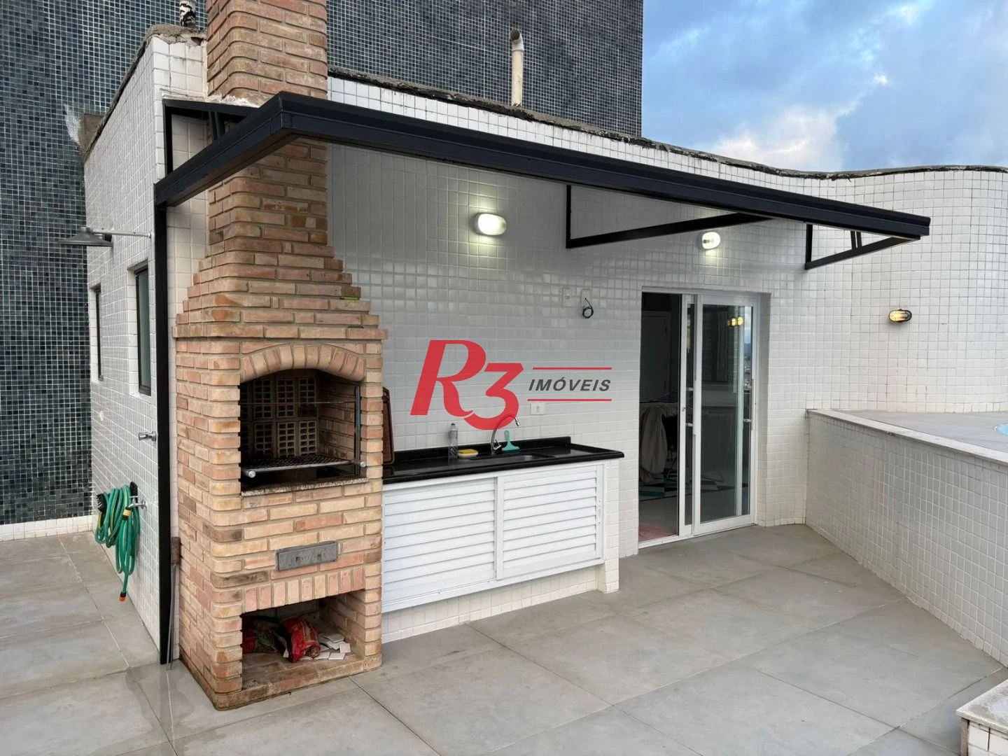 Apartamento Duplex com 2 dormitórios à venda, 187 m² por R$ 1.200.000,00 - Boqueirão - Santos/SP