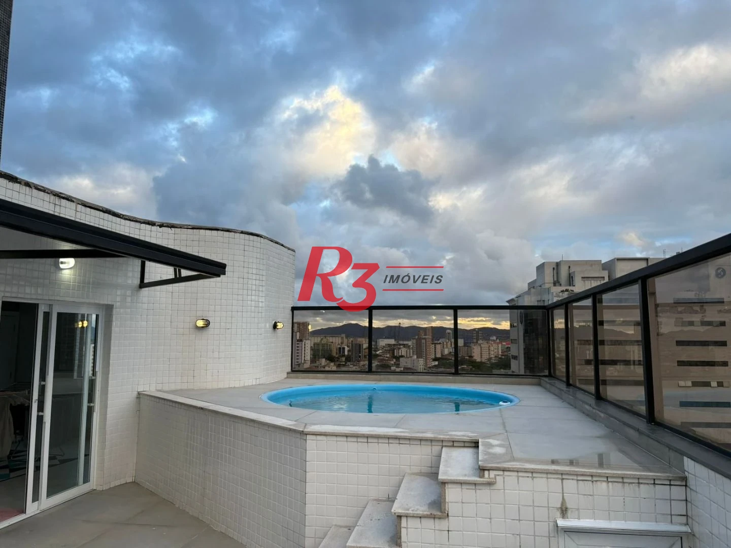Apartamento Duplex com 2 dormitórios à venda, 187 m² por R$ 1.200.000,00 - Boqueirão - Santos/SP