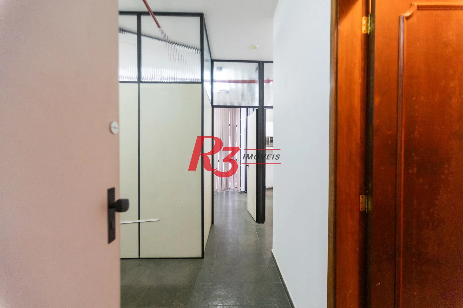 Sala para alugar, 72 m² por R$ 2.500,00/mês - Encruzilhada - Santos/SP