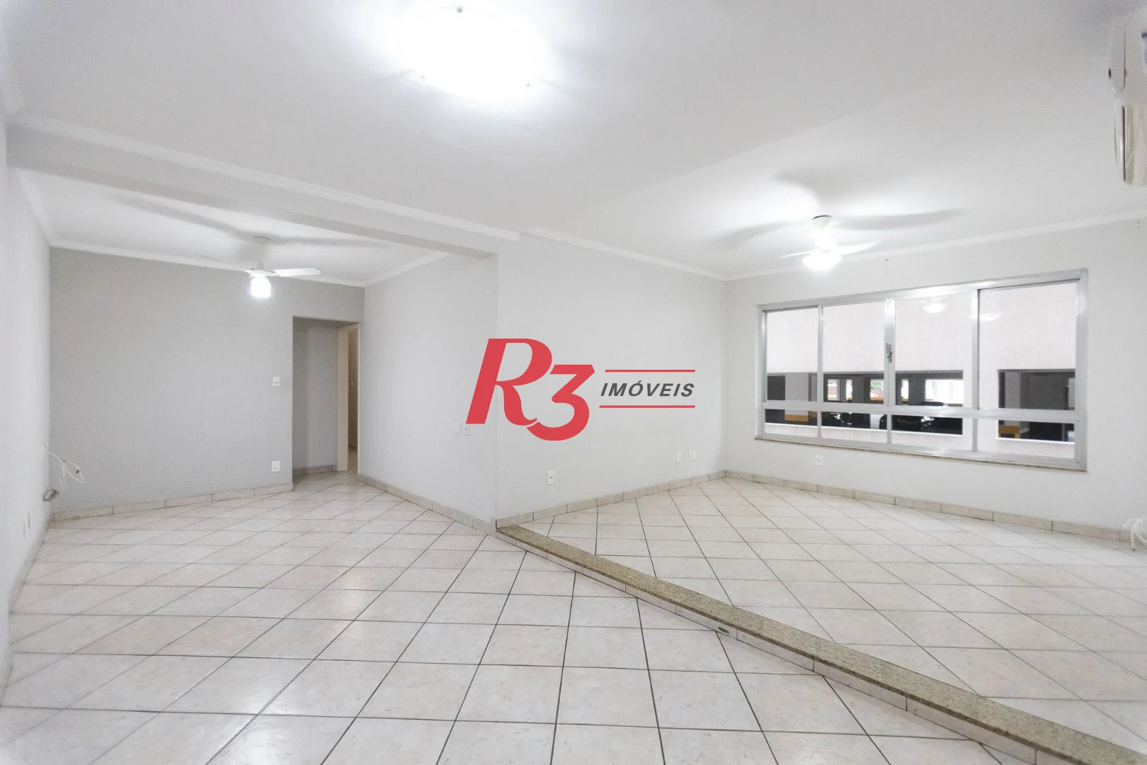 Apartamento com 3 dormitórios à venda, 144 m² por R$ 749.000,00 - Gonzaga - Santos/SP