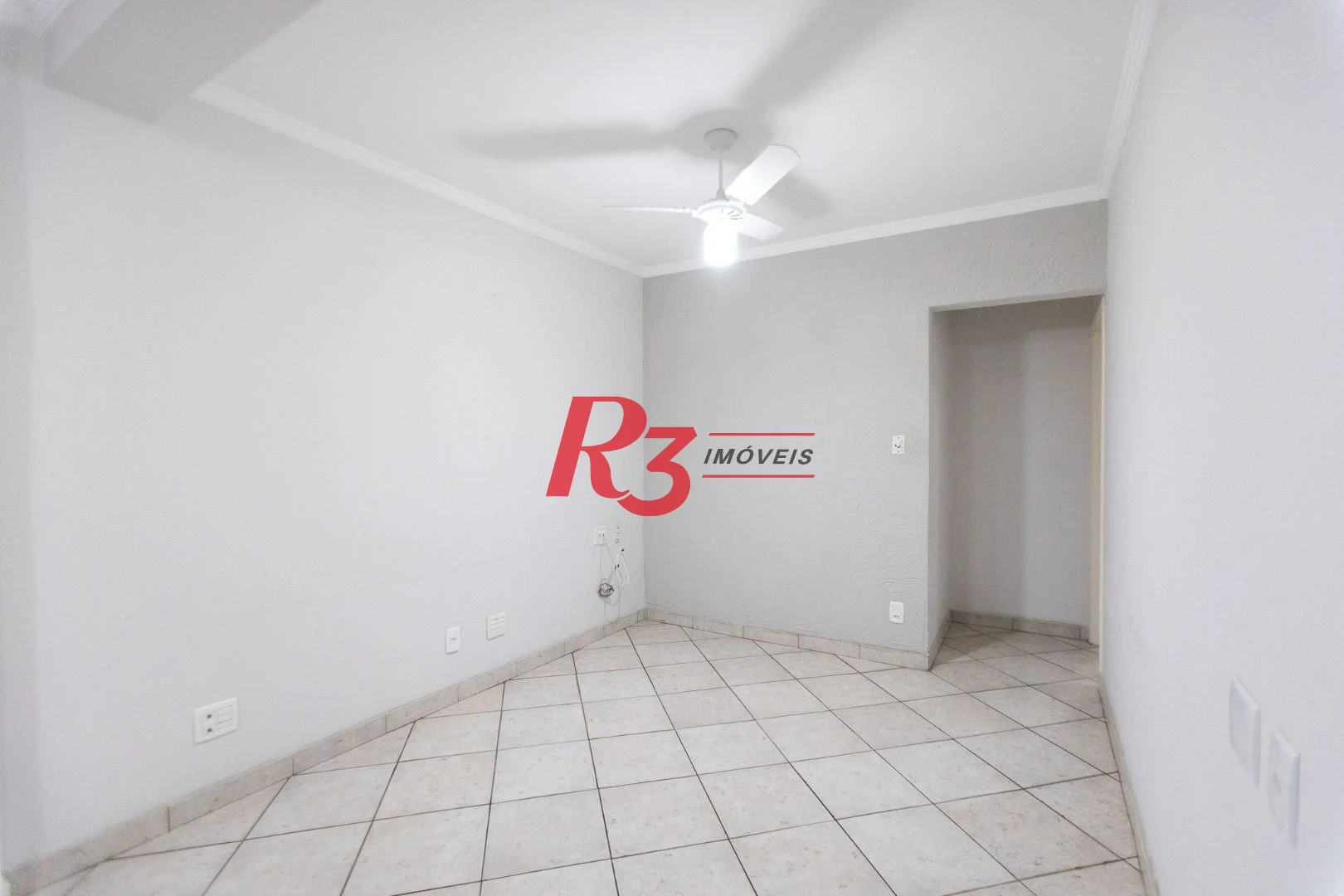 Apartamento com 3 dormitórios à venda, 144 m² por R$ 749.000,00 - Gonzaga - Santos/SP