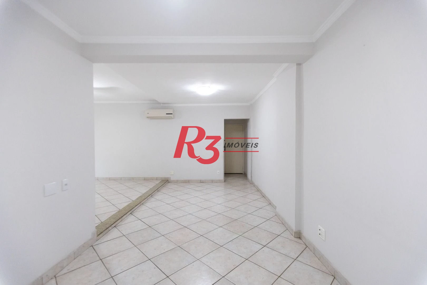Apartamento com 3 dormitórios à venda, 144 m² por R$ 749.000,00 - Gonzaga - Santos/SP