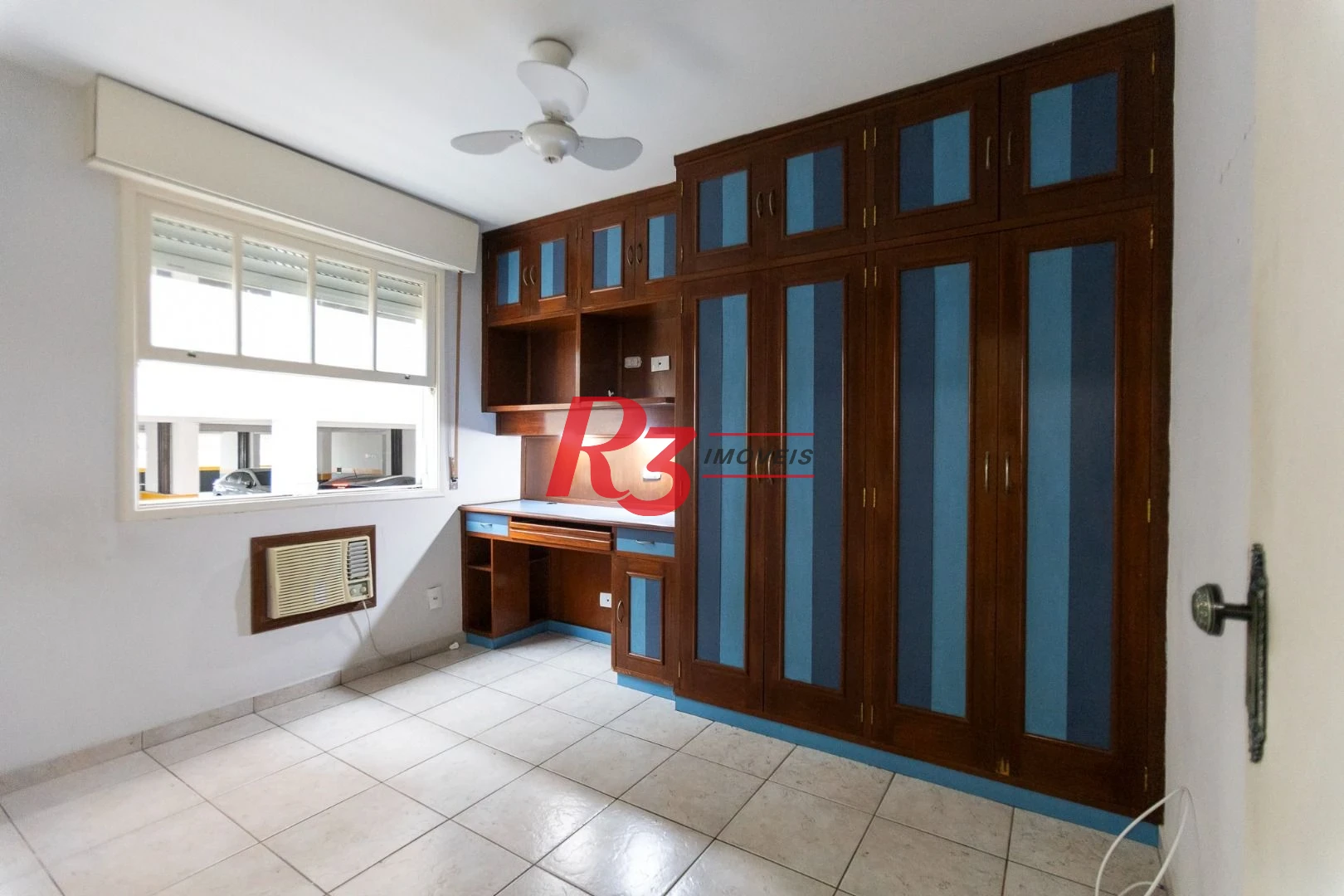 Apartamento com 3 dormitórios à venda, 144 m² por R$ 749.000,00 - Gonzaga - Santos/SP