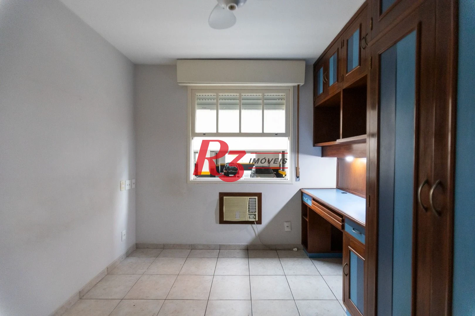Apartamento com 3 dormitórios à venda, 144 m² por R$ 749.000,00 - Gonzaga - Santos/SP