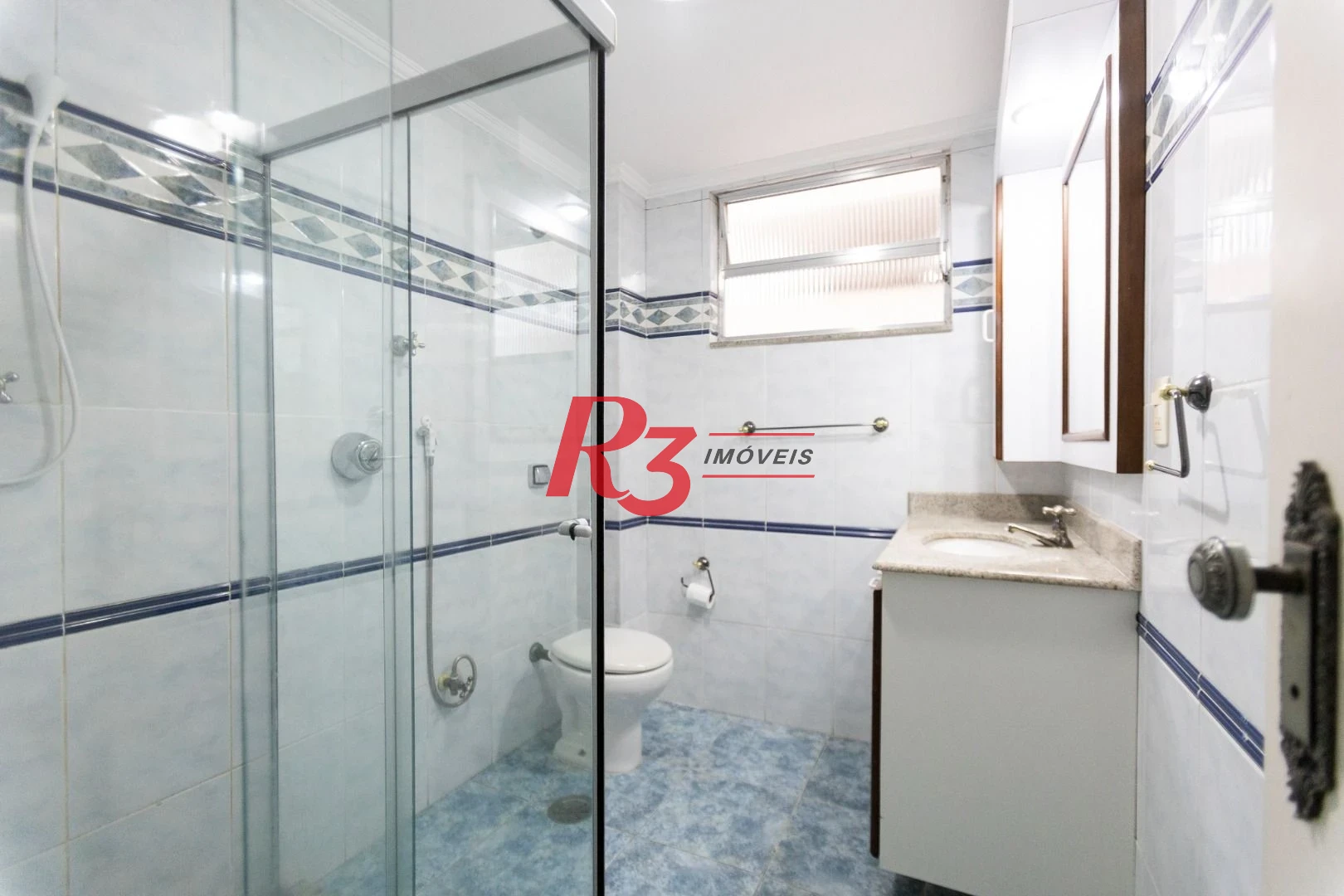 Apartamento com 3 dormitórios à venda, 144 m² por R$ 749.000,00 - Gonzaga - Santos/SP