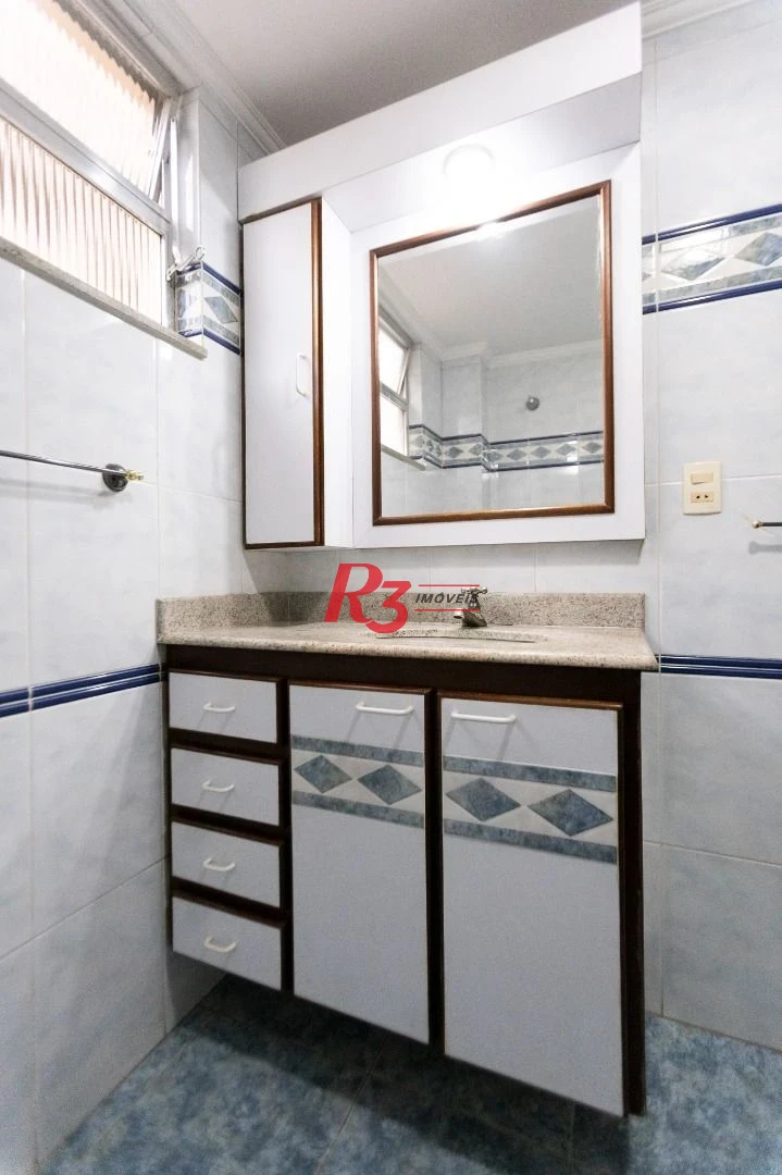 Apartamento com 3 dormitórios à venda, 144 m² por R$ 749.000,00 - Gonzaga - Santos/SP