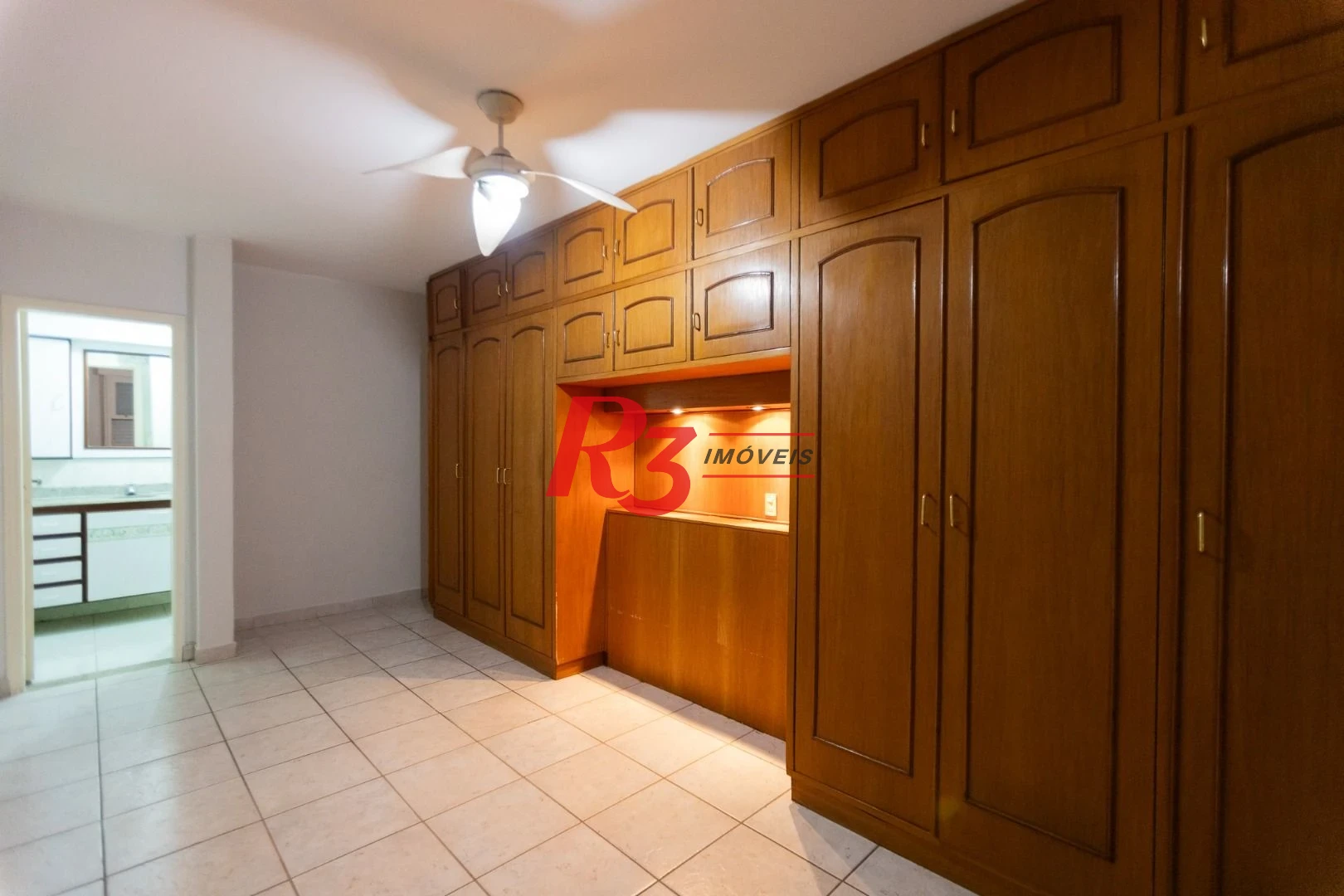 Apartamento com 3 dormitórios à venda, 144 m² por R$ 749.000,00 - Gonzaga - Santos/SP