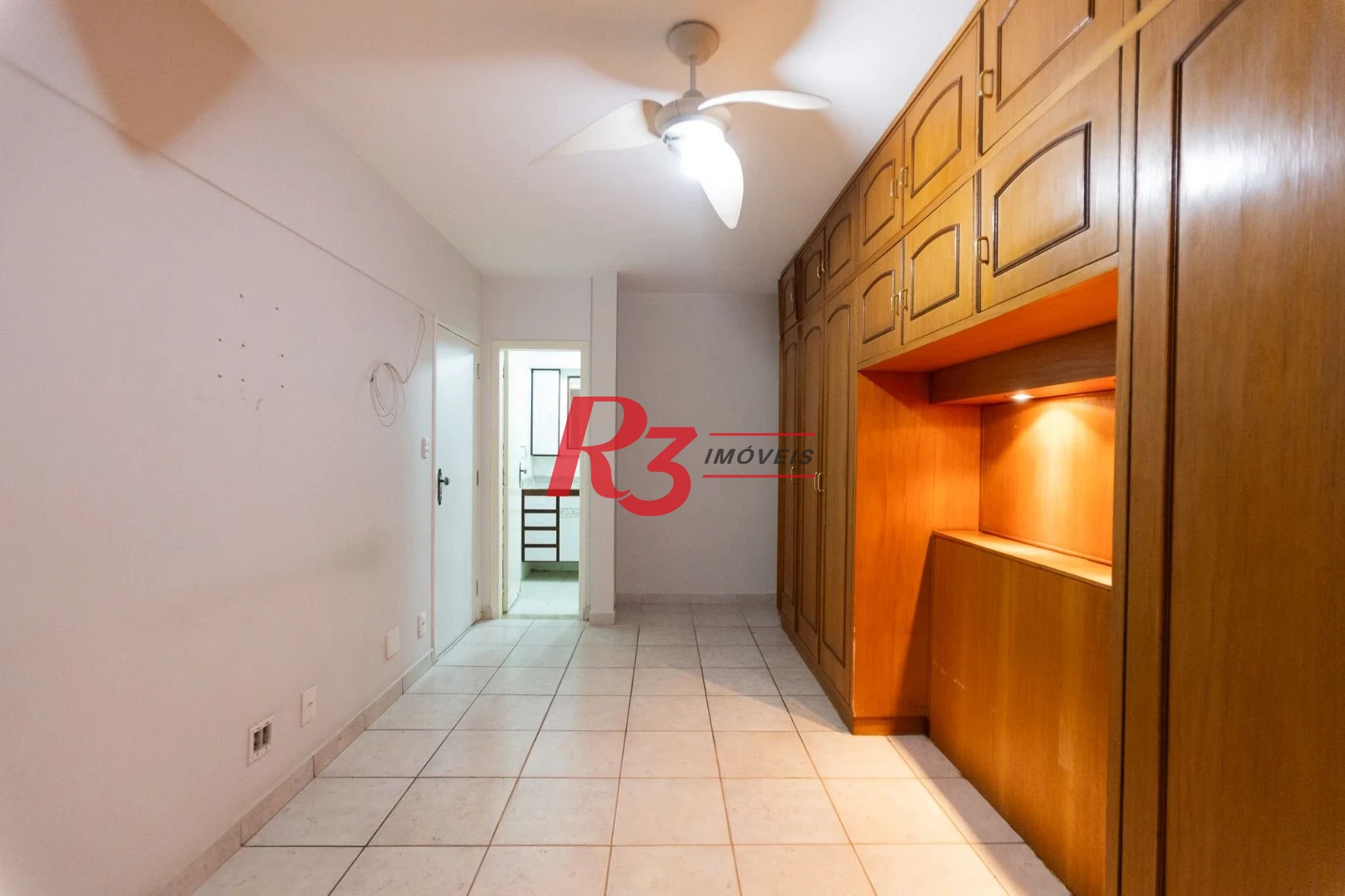 Apartamento com 3 dormitórios à venda, 144 m² por R$ 749.000,00 - Gonzaga - Santos/SP