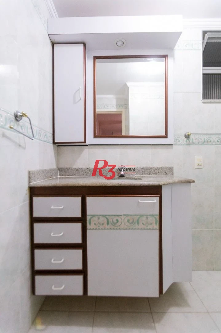 Apartamento com 3 dormitórios à venda, 144 m² por R$ 749.000,00 - Gonzaga - Santos/SP