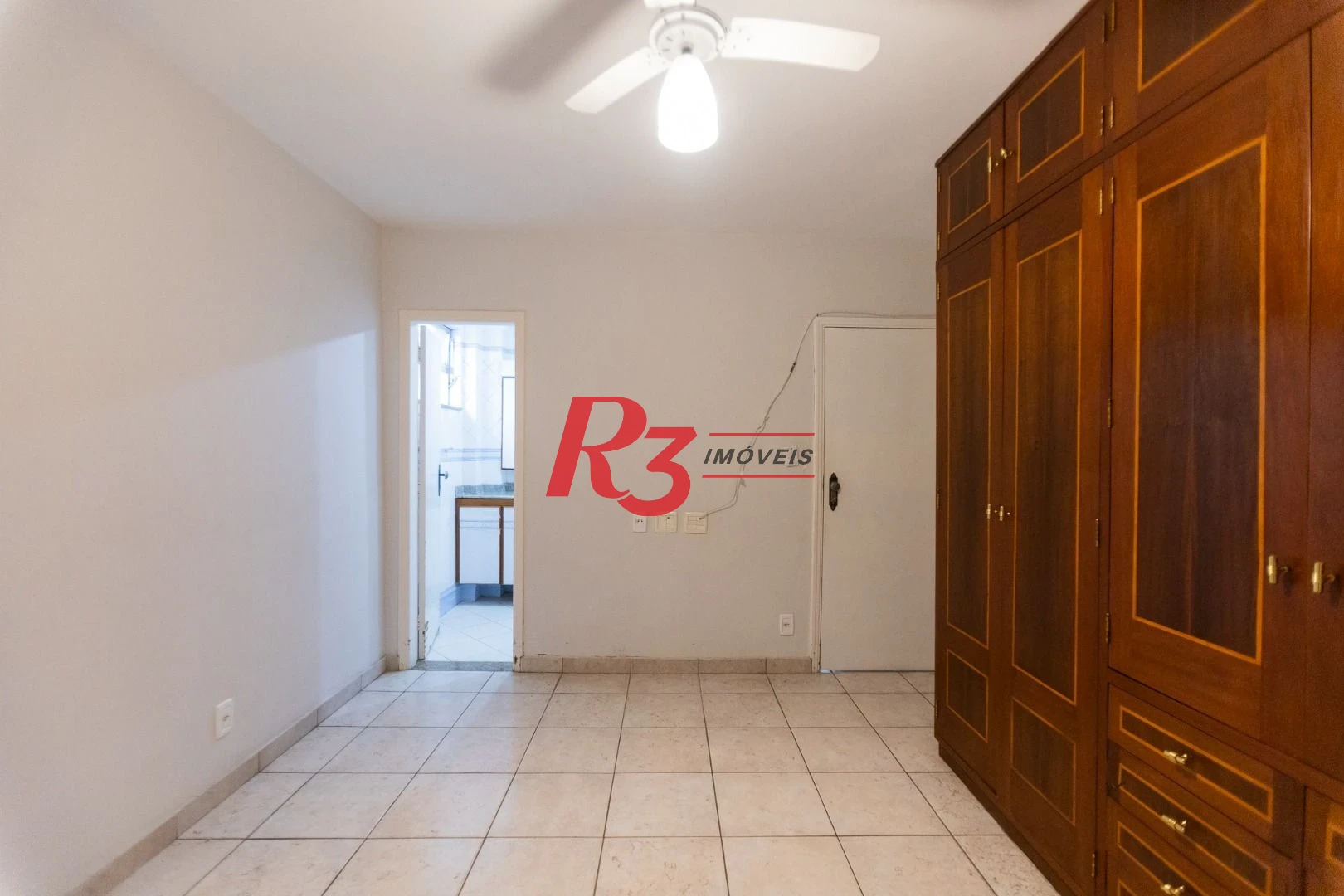 Apartamento com 3 dormitórios à venda, 144 m² por R$ 749.000,00 - Gonzaga - Santos/SP