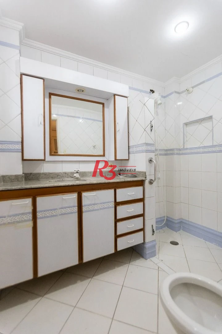 Apartamento com 3 dormitórios à venda, 144 m² por R$ 749.000,00 - Gonzaga - Santos/SP