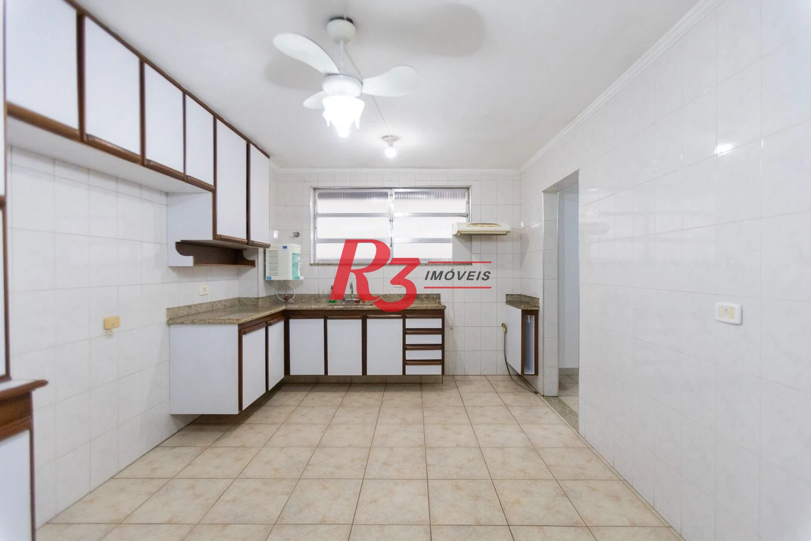 Apartamento com 3 dormitórios à venda, 144 m² por R$ 749.000,00 - Gonzaga - Santos/SP